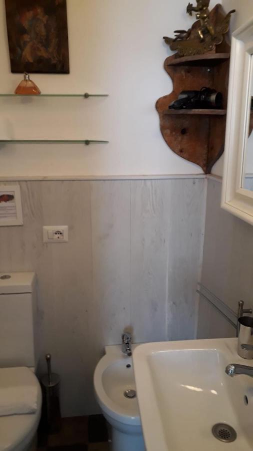 Fera O' Luni Bed & Breakfast Catania Bagian luar foto