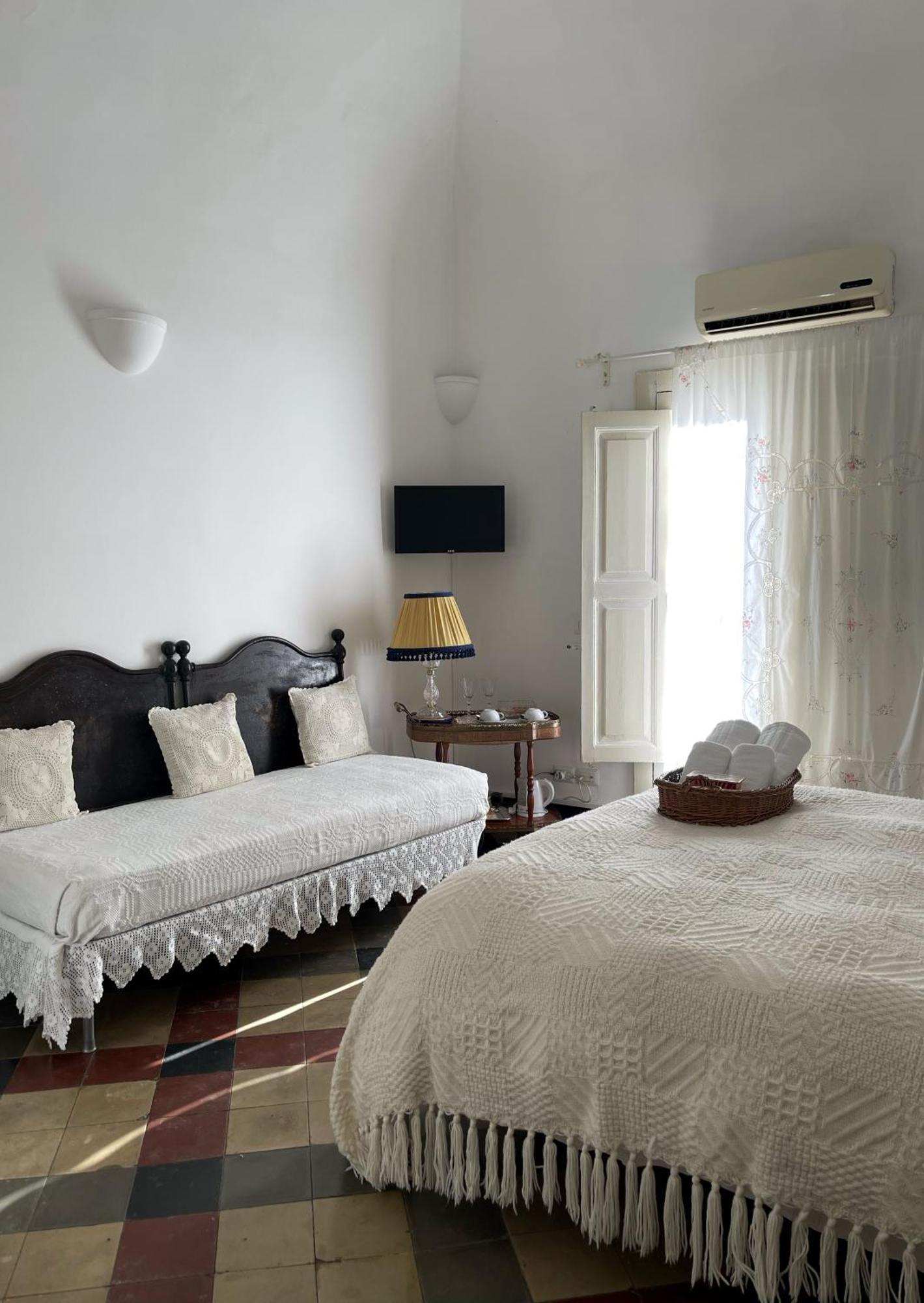 Fera O' Luni Bed & Breakfast Catania Bagian luar foto